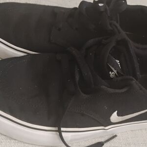 zapatos Nike color negro